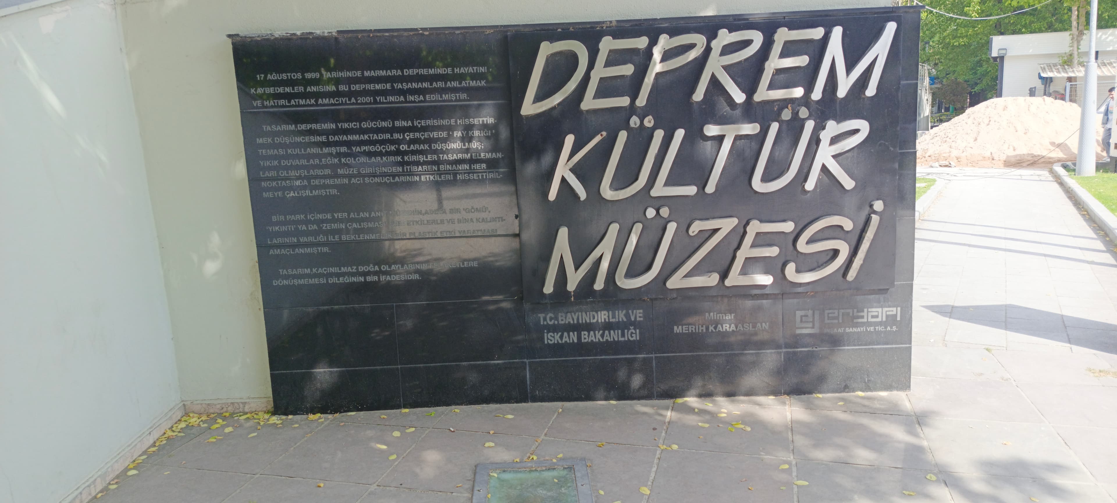 Satirdan kahraman · CC BY-SA 4.0