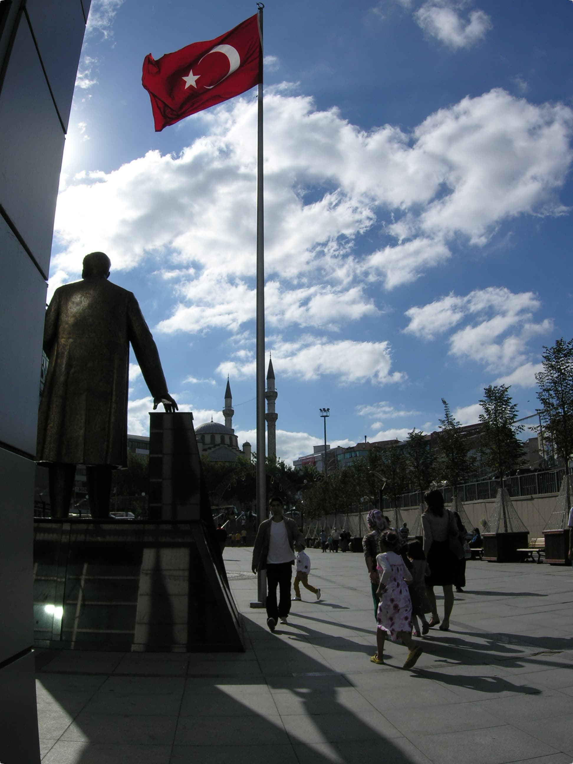 Gaziosmanpaşa Kültür ve Sanat Merkezi
