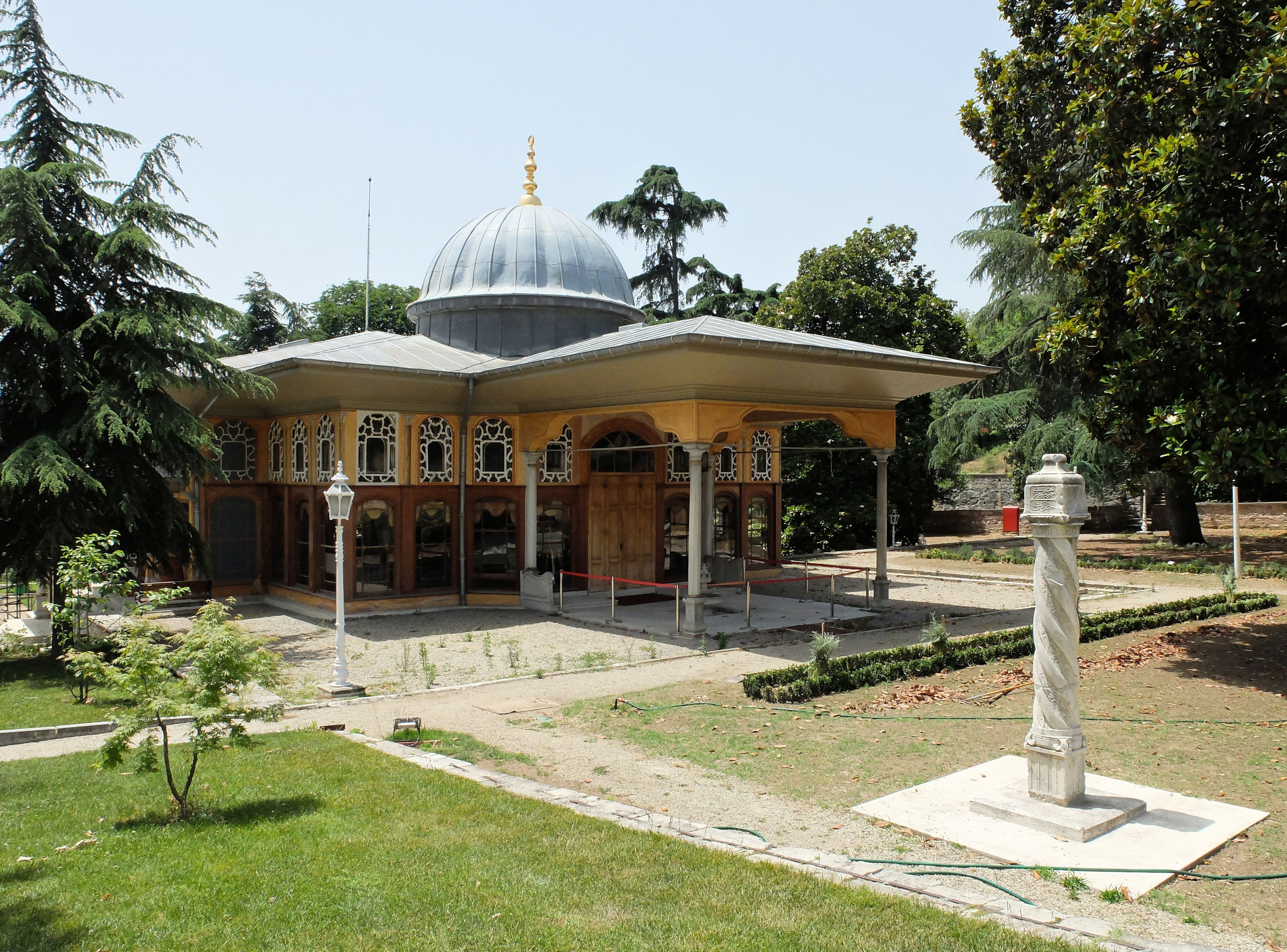 Aynalıkavak Kasrı